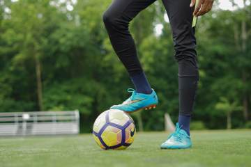 荷兰队身穿Patta联名Nike球衣亮相美加墨世界杯（配图示意）